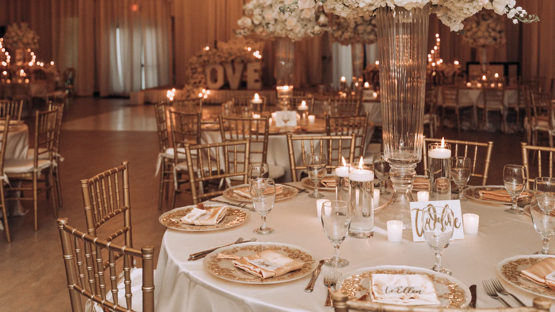 Wedding table setting