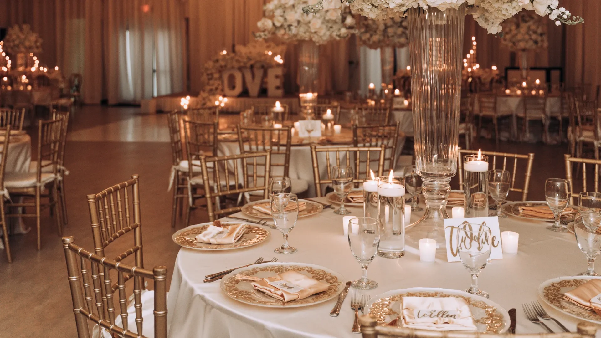 Wedding table setting
